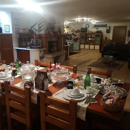 La Casa Sull'albero Couette-café 3*