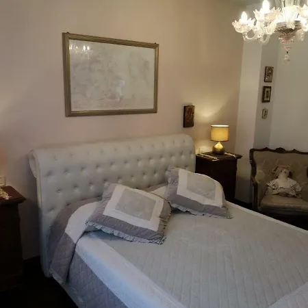 Couette-café La Casa Sull'albero 3*