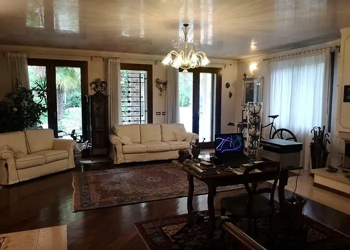 La Casa Sull'albero 3*