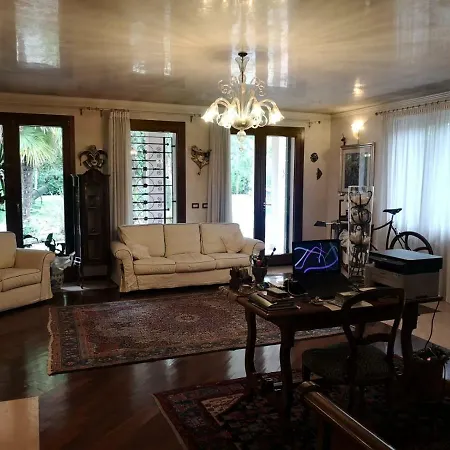 La Casa Sull'albero 3*